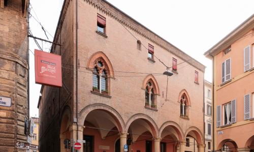 vista della facciata dell'edificio